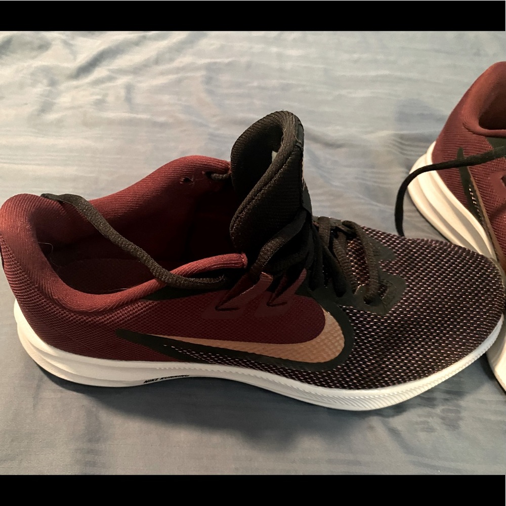 Nike downshifter 9 running shoes